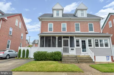 34 Fourth Ave, Roebling, NJ 08554