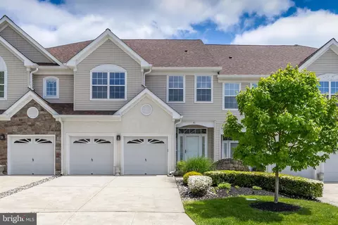 46 Tudor Ct, Marlton, NJ 08053