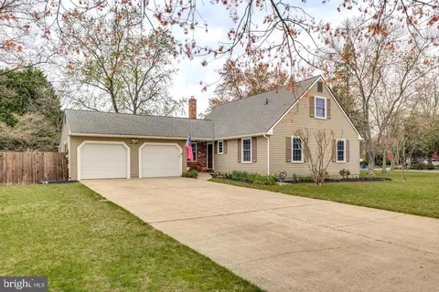 418 Apple Rd, Edgewater Park, NJ 08010