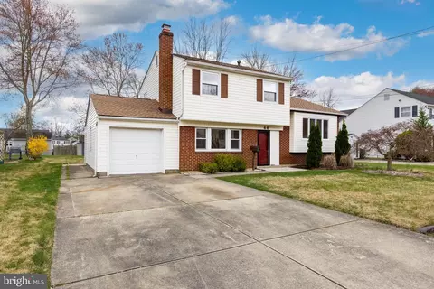 46 Blanchard Rd, Marlton, NJ 08053