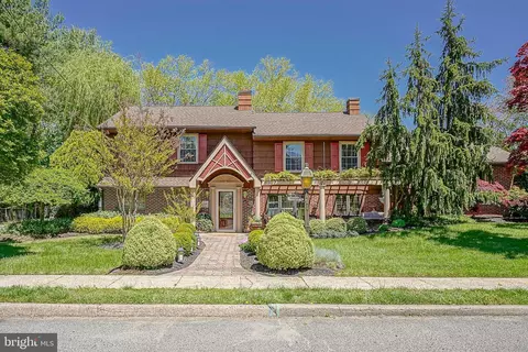 141 Greenwood Ave, Burlington, NJ 08016