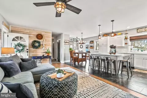 Dining - 408 Main St, Delran, NJ 08075 photo 1 of 1