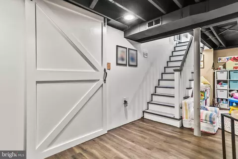 Entry Way - 408 Main St, Delran, NJ 08075 photo 2 of 2