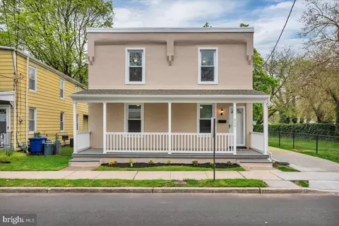 426 Bridge St, Beverly, NJ 08010