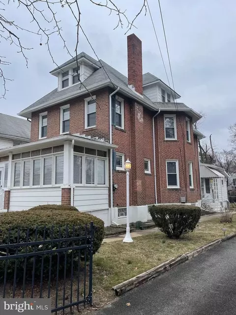 317 S Fairview St, Riverside, NJ 08075
