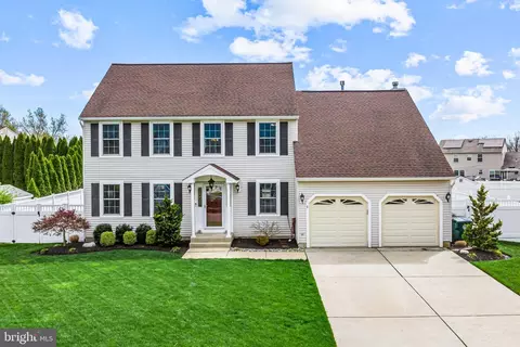 9 Christopher Ln, Eastampton, NJ 08060