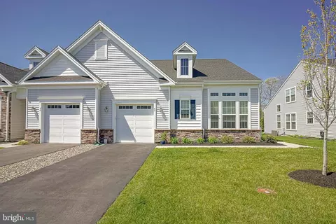 96 Bridge Blvd, Mount Holly, NJ 08060