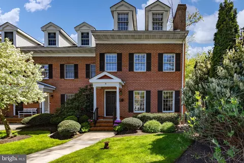 8 E Park St, Bordentown, NJ 08505
