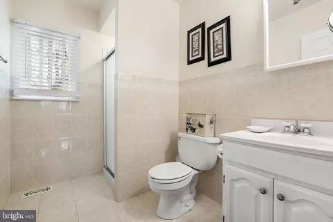 Bath - 727 Beacon, Mount Laurel, NJ 08054 photo 2 of 3