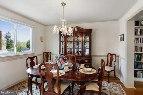Dining - 727 Beacon, Mount Laurel, NJ 08054 photo 2 of 2