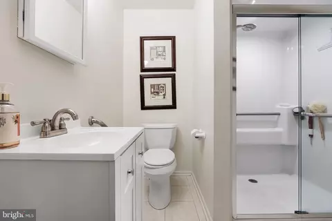 Bath - 727 Beacon, Mount Laurel, NJ 08054 photo 1 of 3