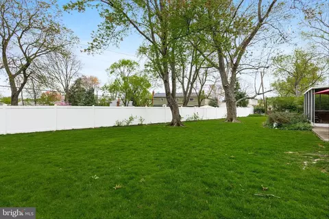 Exterior - 727 Beacon, Mount Laurel, NJ 08054 photo 9 of 11