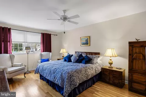 Bedroom - 727 Beacon, Mount Laurel, NJ 08054 photo 4 of 9