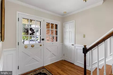 Entry Way - 727 Beacon, Mount Laurel, NJ 08054 photo 3 of 3