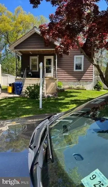 655 Sunset Ave, Maple Shade, NJ 08052