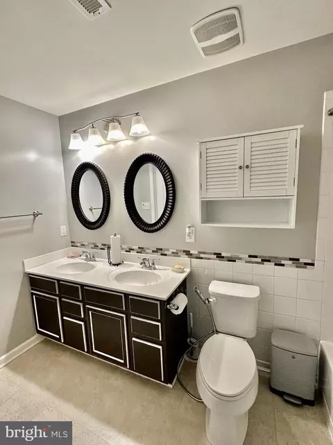 Bath - 1913 Lukas, Cinnaminson, NJ 08077 photo 2 of 3