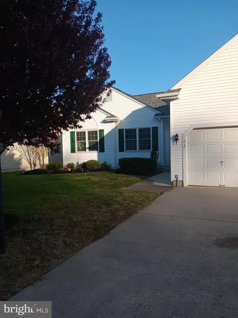 Exterior - 17 Ashley Dr, Delran, NJ 08075 photo 4 of 23