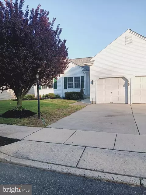 Exterior - 17 Ashley Dr, Delran, NJ 08075 photo 5 of 23