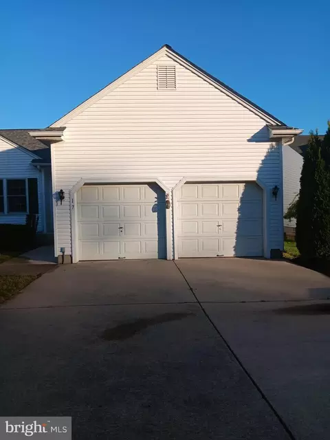 Exterior - 17 Ashley Dr, Delran, NJ 08075 photo 3 of 23