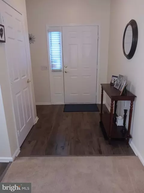 Entry Way - 17 Ashley Dr, Delran, NJ 08075 photo 1 of 2