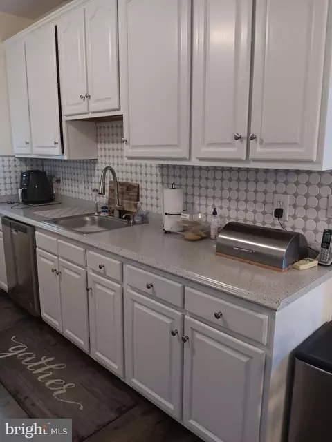 Kitchen - 17 Ashley Dr, Delran, NJ 08075 photo 3 of 3