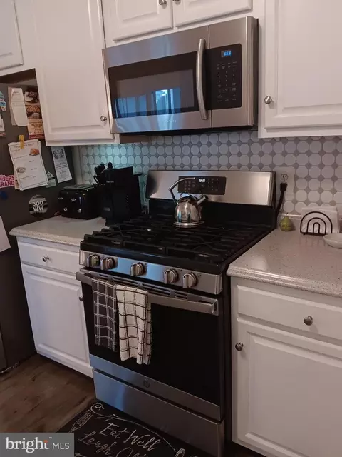 Kitchen - 17 Ashley Dr, Delran, NJ 08075 photo 1 of 3