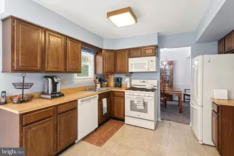Kitchen - 9 Rushwick Rd, Mount Laurel, NJ 08054 photo 1 of 2
