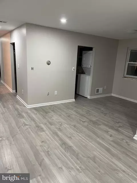 22 5 Florence Tollgate, Florence, NJ 08518