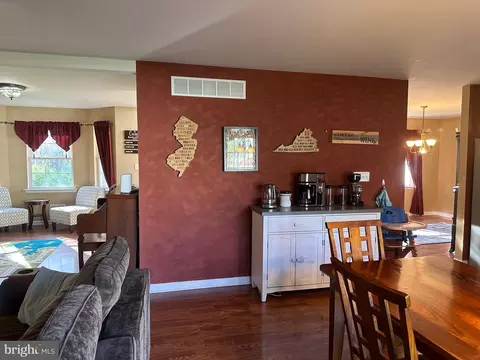 Dining - 12 Augusta St, Wrightstown, NJ 08562 photo 2 of 4