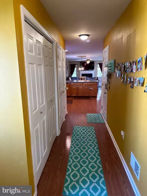 Entry Way - 12 Augusta St, Wrightstown, NJ 08562 photo 9 of 10