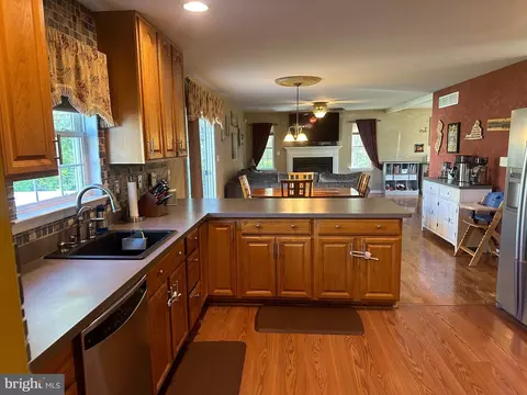 Kitchen - 12 Augusta St, Wrightstown, NJ 08562 photo 5 of 6