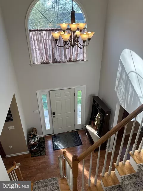 Entry Way - 12 Augusta St, Wrightstown, NJ 08562 photo 6 of 10