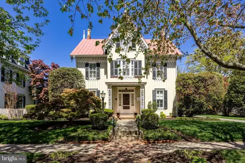 35 Ridgway St, Mount Holly, NJ 08060