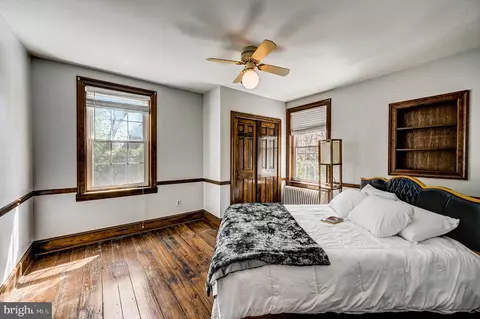 Bedroom - 2 Walnut St, Beverly, NJ 08010 photo 4 of 21