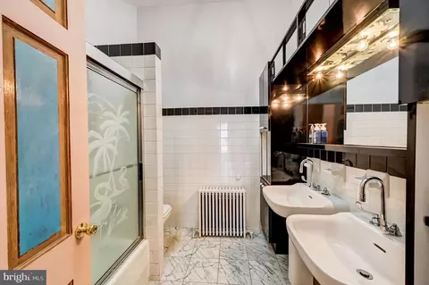 Bath - 2 Walnut St, Beverly, NJ 08010 photo 6 of 7