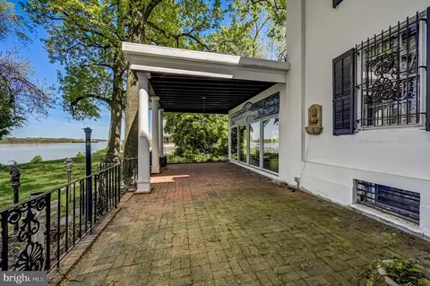 Exterior - 2 Walnut St, Beverly, NJ 08010 photo 9 of 13