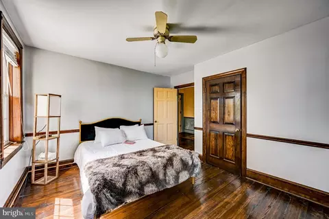 Bedroom - 2 Walnut St, Beverly, NJ 08010 photo 7 of 21