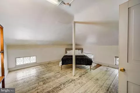 Bedroom - 2 Walnut St, Beverly, NJ 08010 photo 15 of 21