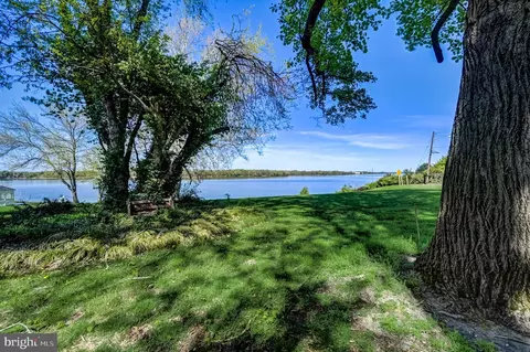 View/Area - 2 Walnut St, Beverly, NJ 08010 photo 1 of 3