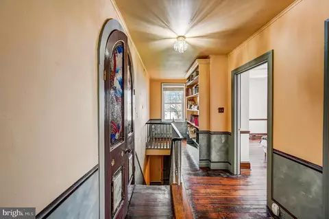 Entry Way - 2 Walnut St, Beverly, NJ 08010 photo 8 of 16