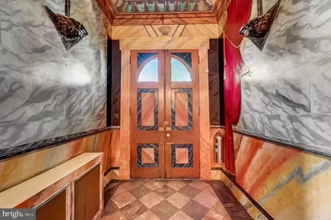 Entry Way - 2 Walnut St, Beverly, NJ 08010 photo 1 of 16