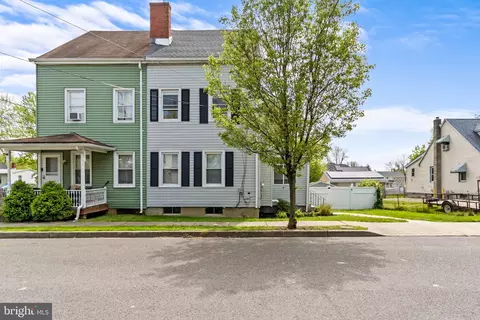 214 Front St, Bordentown, NJ 08505