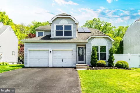 143 Ridgewood Way, Burlington Township, NJ 08016