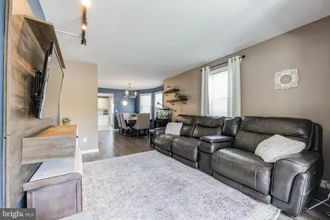 Living - 305 W Center Ave, Maple Shade, NJ 08052 photo 2 of 3