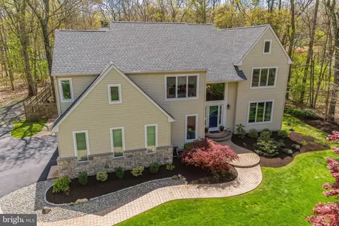 13 Candle Ct, Shamong, NJ 08088