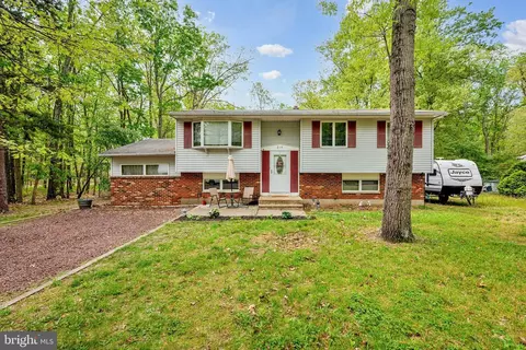 214 Kentucky Trl, Browns Mills, NJ 08015