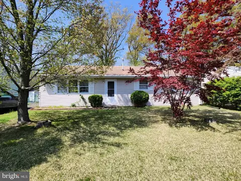 225 Platt Ave, Wrightstown, NJ 08562