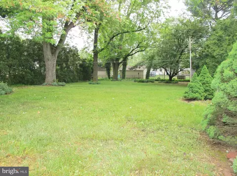 Exterior - 455 Willow Dr, Cinnaminson, NJ 08077 photo 2 of 6