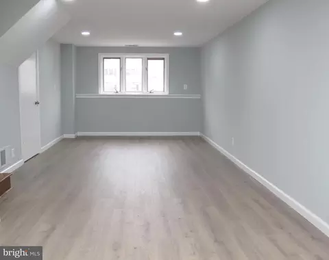 Living - 455 Willow Dr, Cinnaminson, NJ 08077 photo 3 of 3