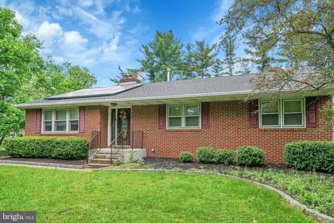 219 Charleston Rd, Willingboro, NJ 08046